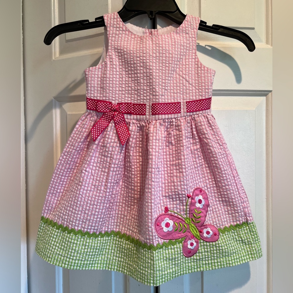 🩷Seersucker Girls Dress w Butterfly Appliqué, Ribbon Belt & Green Hem / Dress